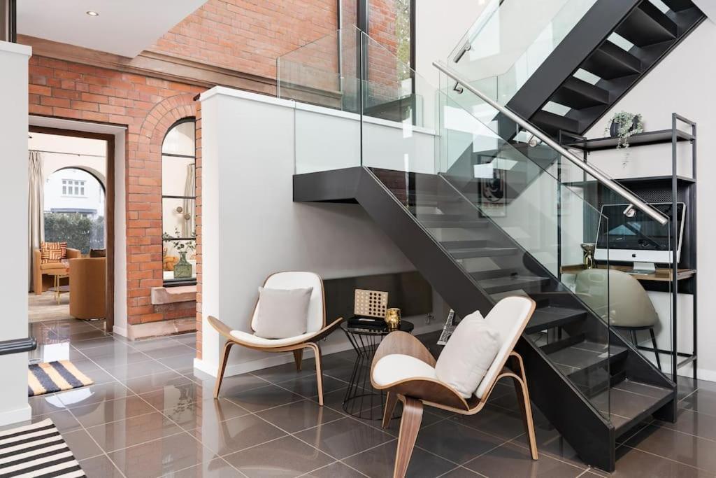 Luxury Water Tower I Roof Bar I Cinema Villa Cardiff Dış mekan fotoğraf