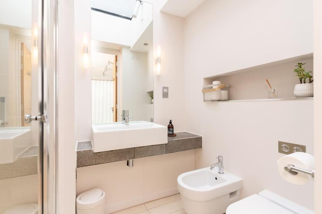 Luxury Water Tower I Roof Bar I Cinema Villa Cardiff Dış mekan fotoğraf